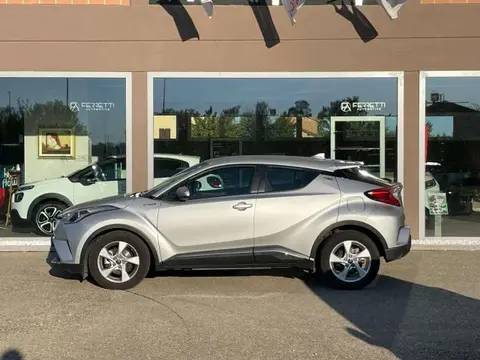 Used TOYOTA C-HR Hybrid 2017 Ad 