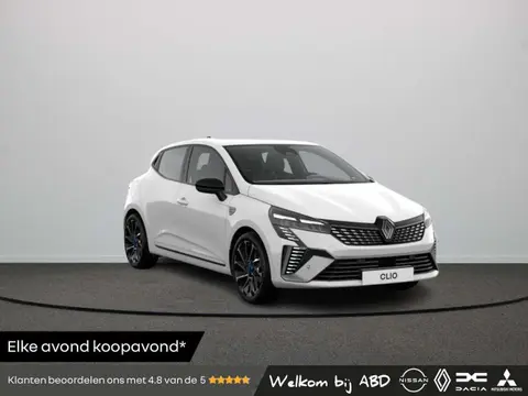 Used RENAULT CLIO Hybrid 2024 Ad 