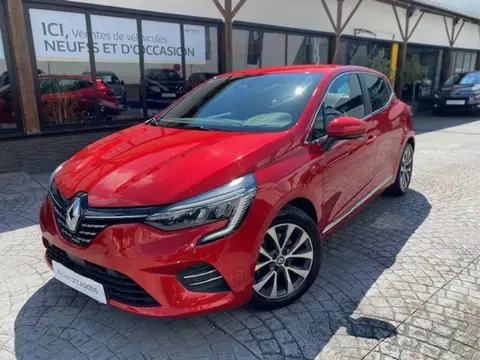 Used RENAULT CLIO Hybrid 2021 Ad 