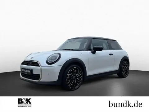 Annonce MINI COOPER Essence 2024 d'occasion Allemagne