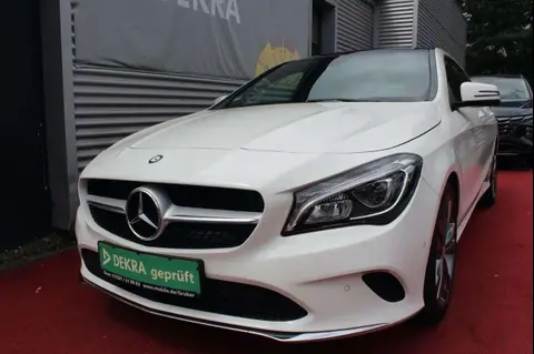 Used MERCEDES-BENZ CLASSE CLA Petrol 2017 Ad 