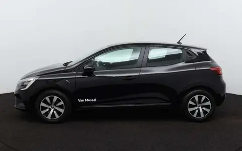 Used RENAULT CLIO Hybrid 2024 Ad 