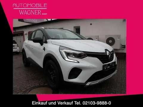 Used RENAULT CAPTUR Hybrid 2022 Ad 