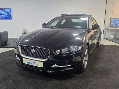 Annonce JAGUAR XE Essence 2018 d'occasion 