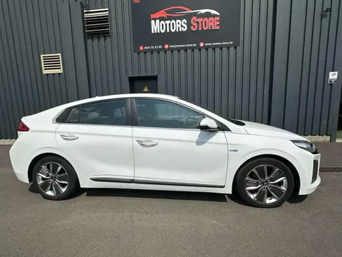 Used HYUNDAI IONIQ Hybrid 2016 Ad 