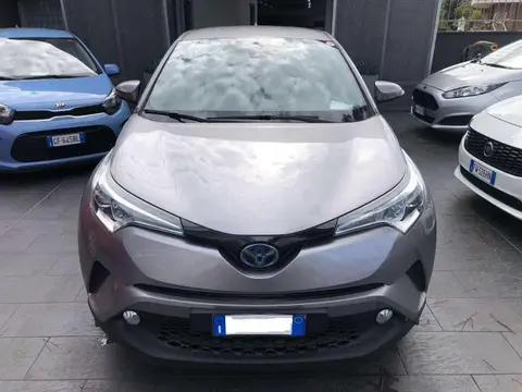 Used TOYOTA C-HR Hybrid 2019 Ad 