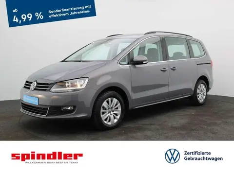 Used VOLKSWAGEN SHARAN Petrol 2021 Ad Germany