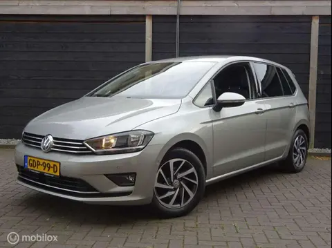 Used VOLKSWAGEN GOLF Petrol 2017 Ad 