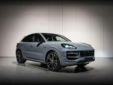 Used PORSCHE CAYENNE Hybrid 2024 Ad 