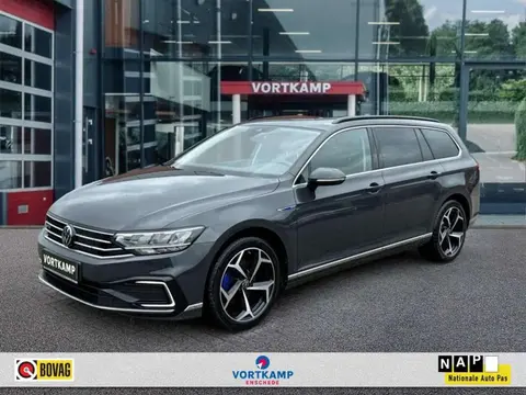 Used VOLKSWAGEN PASSAT Hybrid 2021 Ad 