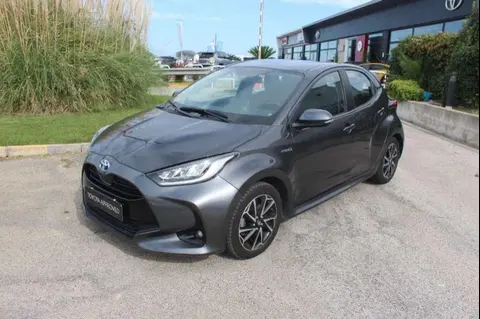 Used TOYOTA YARIS Hybrid 2020 Ad 