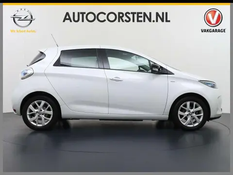 Used RENAULT ZOE Electric 2019 Ad 