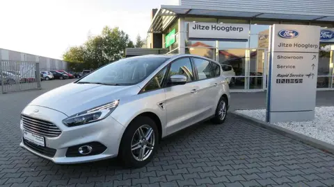 Used FORD S-MAX Petrol 2016 Ad 