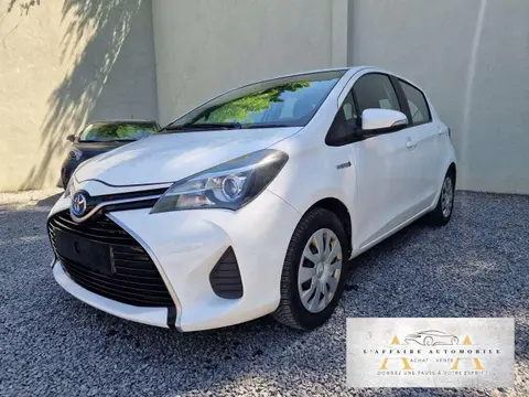 Used TOYOTA YARIS Hybrid 2015 Ad Belgium