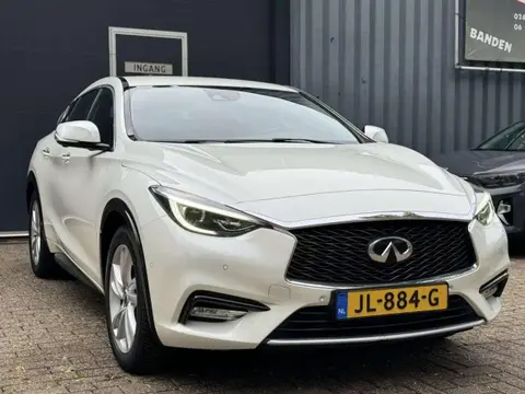 Annonce INFINITI Q30 Essence 2016 d'occasion 