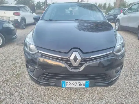 Used RENAULT CLIO LPG 2018 Ad 