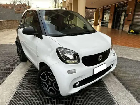 Annonce SMART FORTWO Essence 2017 d'occasion 