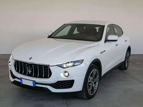 Annonce MASERATI LEVANTE Diesel 2019 d'occasion 