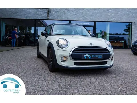 Used MINI ONE Petrol 2016 Ad 