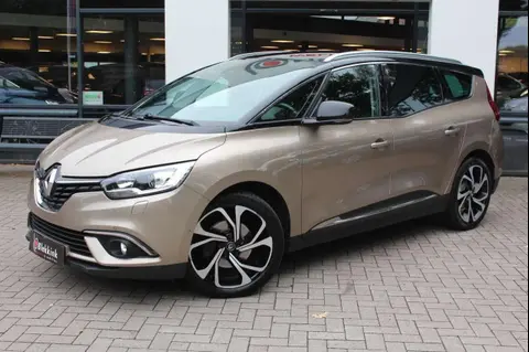 Used RENAULT GRAND SCENIC Petrol 2017 Ad 