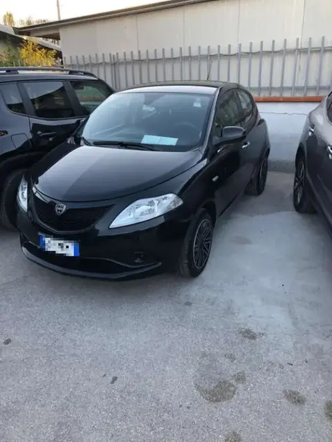 Annonce LANCIA YPSILON Essence 2019 d'occasion 