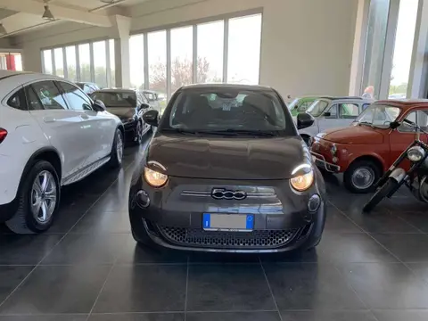 Used FIAT 500 Electric 2021 Ad 