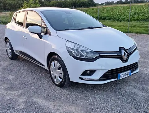 Used RENAULT CLIO Diesel 2017 Ad 