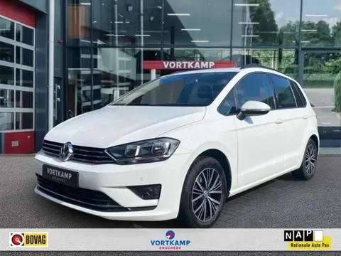 Used VOLKSWAGEN GOLF Petrol 2016 Ad 