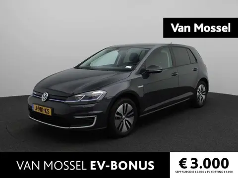 Used VOLKSWAGEN GOLF Electric 2020 Ad 