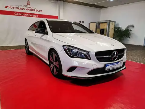 Used MERCEDES-BENZ CLASSE CLA Petrol 2017 Ad 