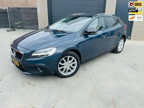 Annonce VOLVO V40 Essence 2019 d'occasion 