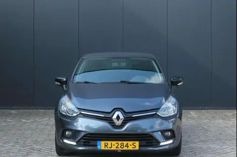 Used RENAULT CLIO Petrol 2017 Ad 