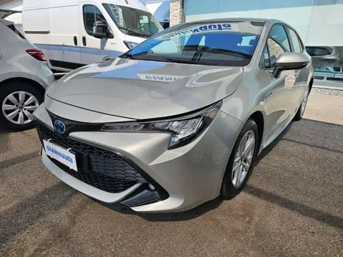 Used TOYOTA COROLLA Hybrid 2021 Ad 