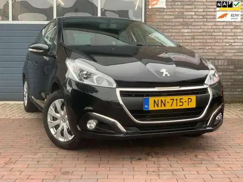 Used PEUGEOT 208 Petrol 2017 Ad 