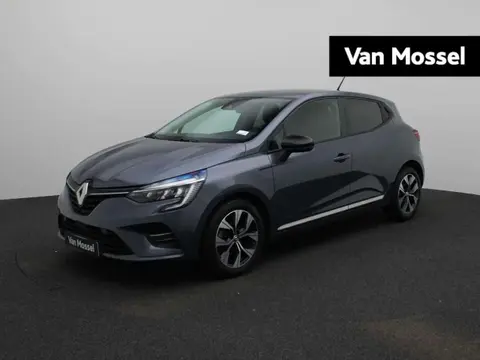 Used RENAULT CLIO Petrol 2022 Ad 