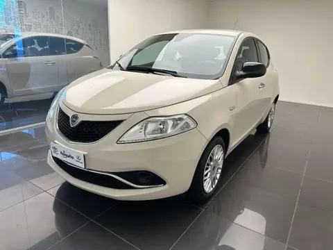 Annonce LANCIA YPSILON Essence 2017 d'occasion 