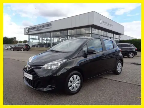 Used TOYOTA YARIS Petrol 2015 Ad 