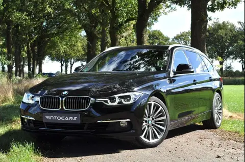 Used BMW SERIE 3 Petrol 2016 Ad 