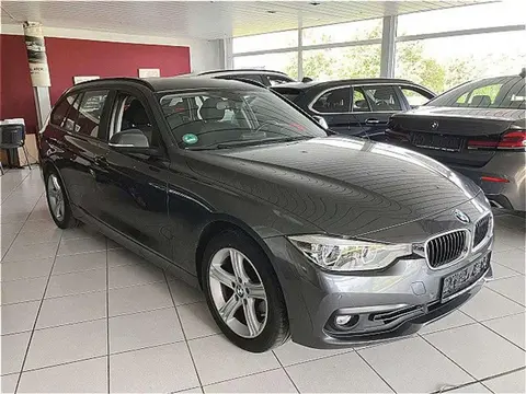 Used BMW SERIE 3 Petrol 2018 Ad 