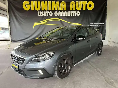 Used VOLVO V40 Diesel 2015 Ad 