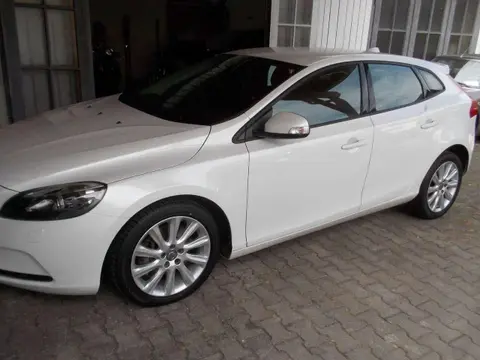 Annonce VOLVO V40 Diesel 2015 d'occasion 