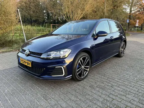 Used VOLKSWAGEN GOLF Hybrid 2020 Ad 