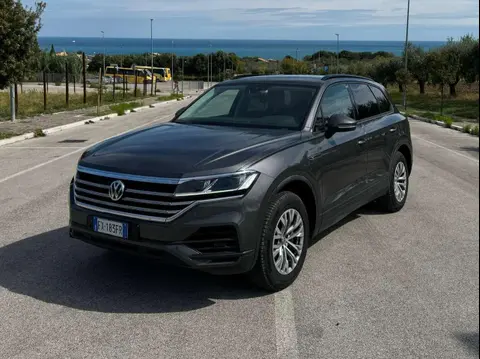 Used VOLKSWAGEN TOUAREG Diesel 2019 Ad 