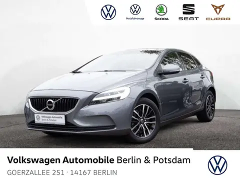 Used VOLVO V40 Petrol 2017 Ad Germany