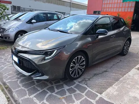 Used TOYOTA COROLLA Hybrid 2020 Ad 