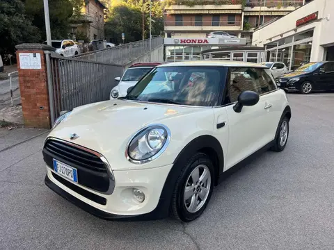 Used MINI ONE Petrol 2017 Ad 