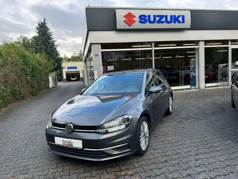 Used VOLKSWAGEN GOLF Petrol 2017 Ad 