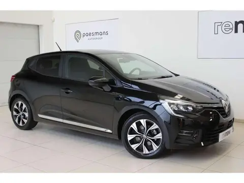 Used RENAULT CLIO Hybrid 2023 Ad 