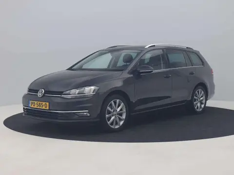 Used VOLKSWAGEN GOLF Petrol 2017 Ad 