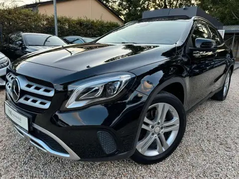 Used MERCEDES-BENZ CLASSE GLA Petrol 2017 Ad 